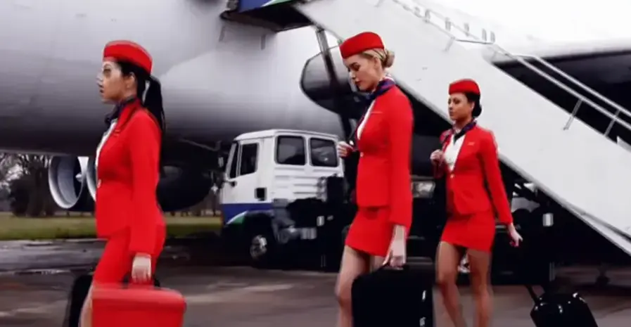 法国空姐2018多塞尔航空完整版电影全集-机舱封闭720P高清在线观看-法版满天星电影资源免费获取