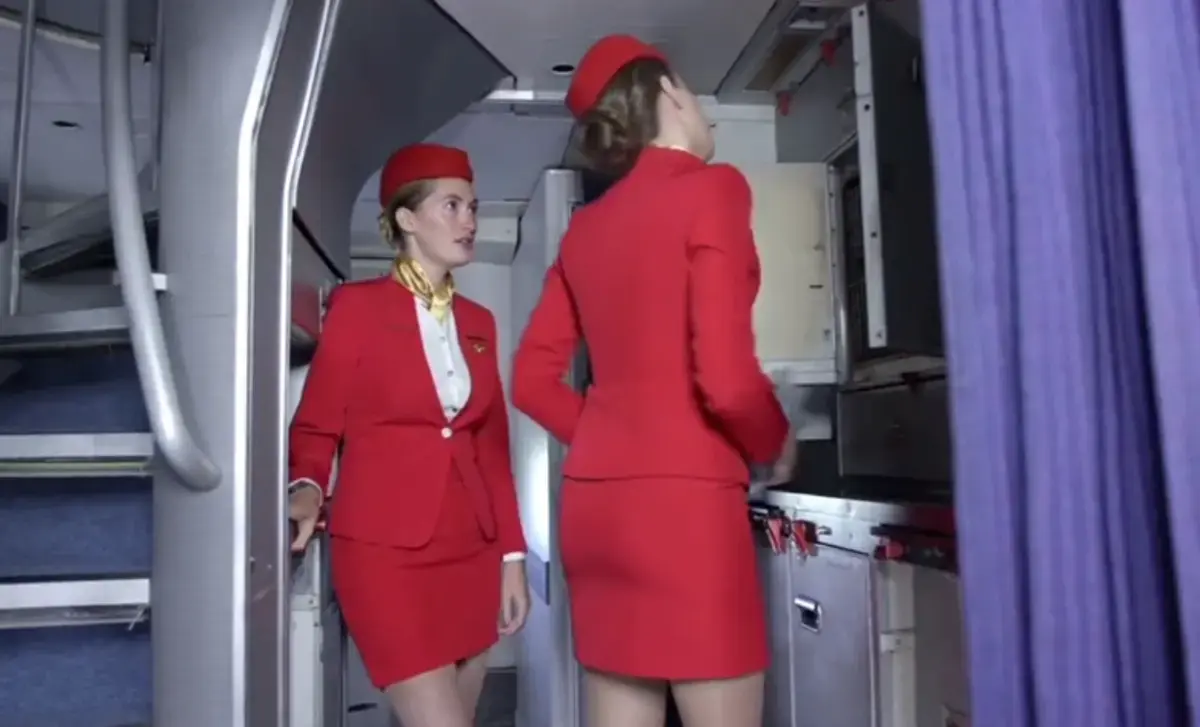 法国空姐(多塞尔航空)2019电影高清完整版免费在线观看-资源下载-法国空姐2019全集高清免费播放